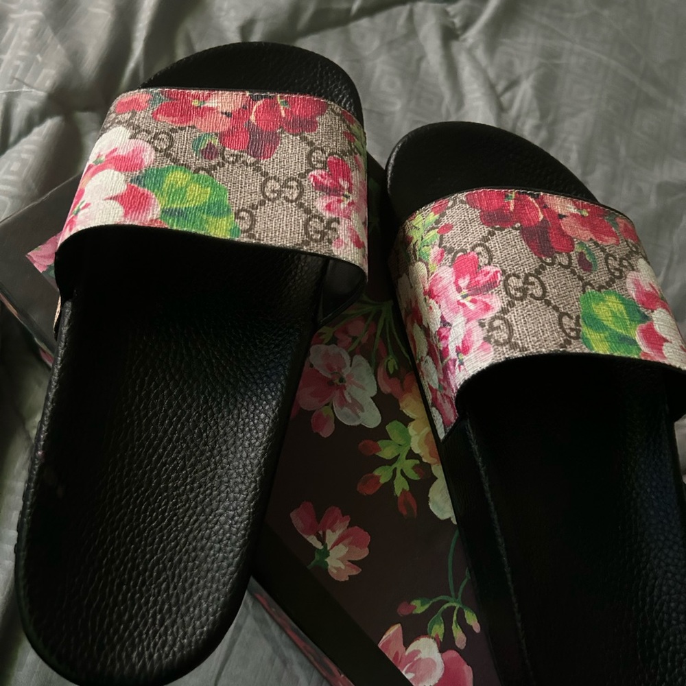 Gucci slides